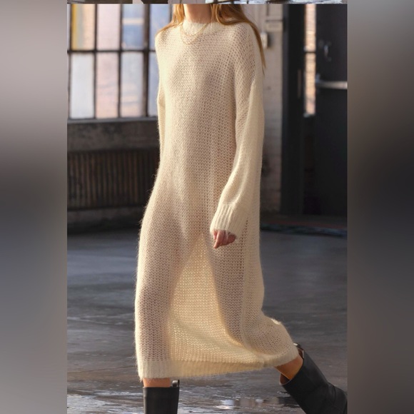 ZARA ALPACA BLEND KNIT DRESS STUNNING SIZE S. - Picture 3 of 9